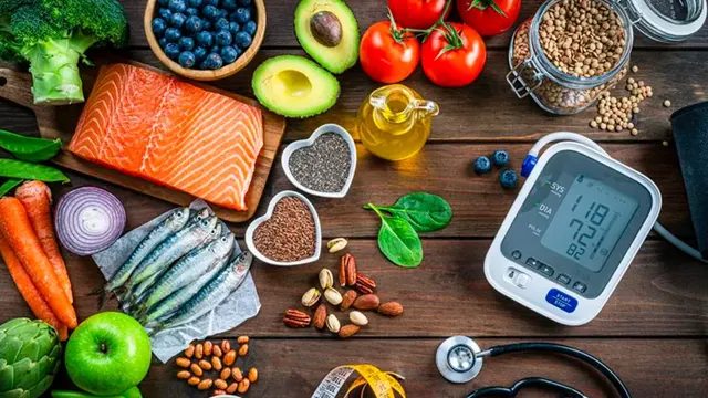 بلڈ پریشر کو معمول میں رکھنے والی صحت مند غذائیں