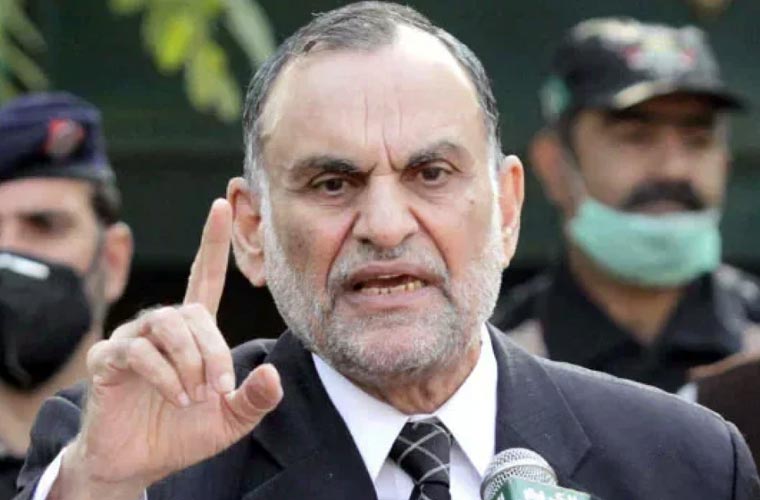 متنازع ٹویٹ کیس : اعظم سواتی کے وارنٹ جاری، 30 مئی کو فرد جرم عائد کرنے کا فیصلہ