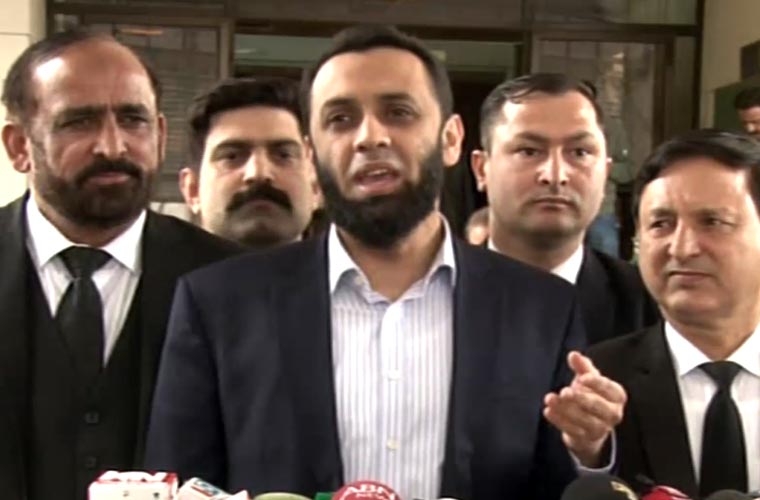 فل کورٹ کی تشکیل لازم ہوگئی، اس بینچ کے فیصلے کی کوئی اہمیت نہیں ہوگی : عطاء تارڑ