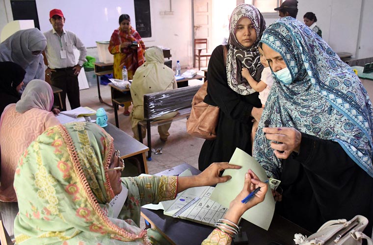 سندھ کے 15 اضلاع میں بلدیاتی انتخابات کی ری پولنگ، 59 میں سے 39 پر پیپلزپارٹی کامیاب