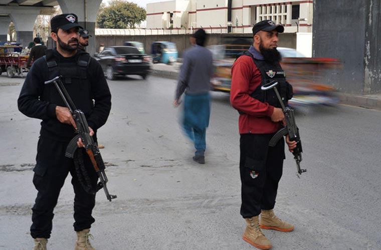 لکی مروت حملے کے بعد پشاور میں سیکورٹی سخت