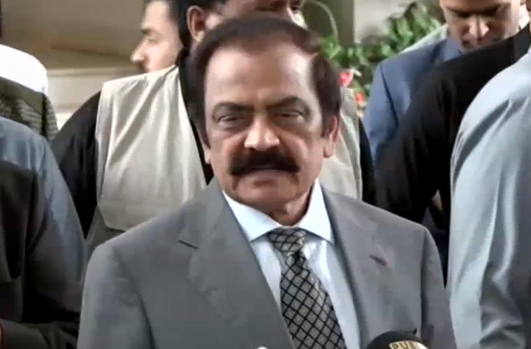 فل بینچ تشکیل دیا جائے، چیف جسٹس صاحب آپ اس فتنے کا حصہ نہ بنیں : رانا ثناء اللہ