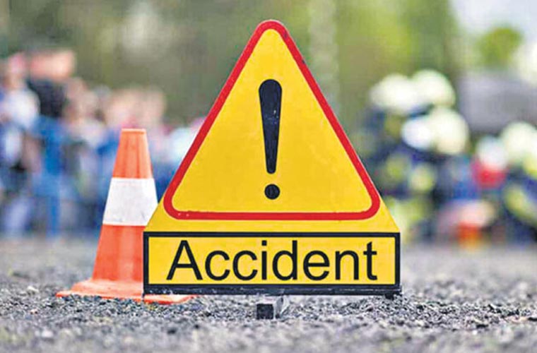 خوشاب میں ٹرک اور کار میں تصادم، 3 افراد جاں بحق، 3 زخمی