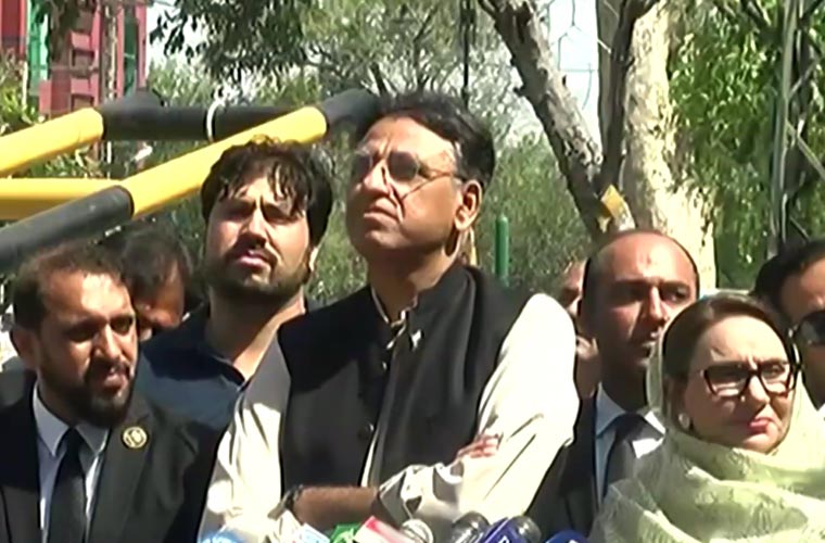 انیس سو اکہتر کے بعد آج پاکستان کا سب سے بڑا بحران ہے : اسد عمر
