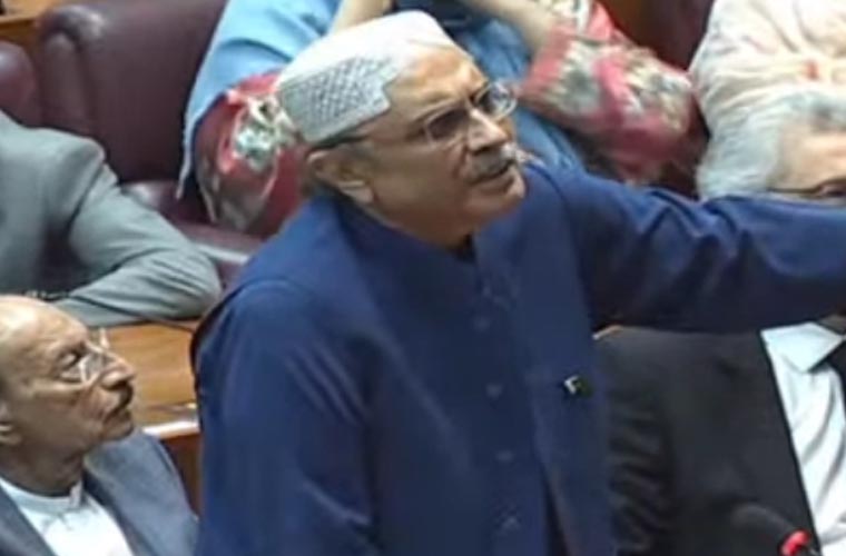 وزیراعظم سے درخواست کریں گے کہ اپوزیشن سے مذاکرات کریں: آصف زرداری