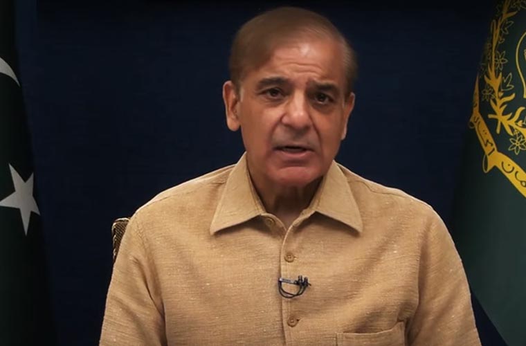 الیکشن ہونے چاہئیں لیکن موجودہ صورتحال میں الیکشن ممکن نہیں: وزیراعظم