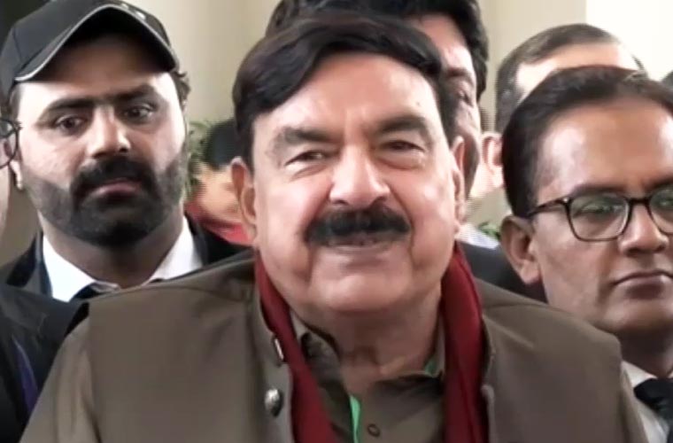 سپریم کورٹ میں بھی مسئلہ حل نہ ہوا تو سڑکوں پر آئیں گے : شیخ رشید