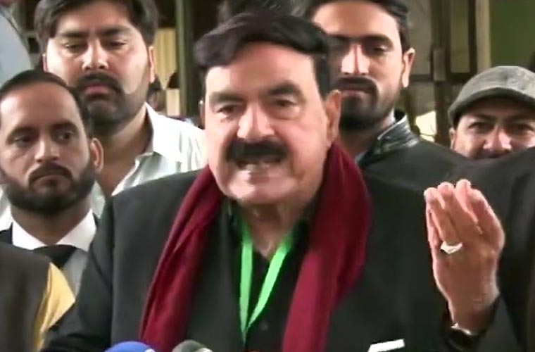 حکومت عدلیہ پر دباؤ ڈال رہی ہے، فیصلہ نہ مانا تو قوم سڑکوں پر ہوگی : شیخ رشید