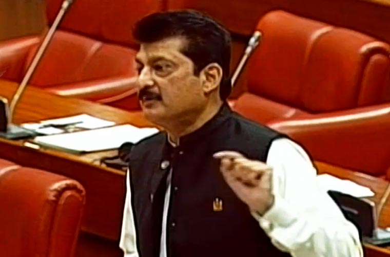 سپریم کورٹ پر قرارداد کے ذریعے حملہ کیا گیا : وسیم شہزاد