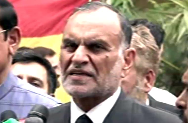 عمران خان کے ایک بال کو بھی کچھ ہوا ملک کے لئے اچھا نہیں ہوگا : اعظم سواتی