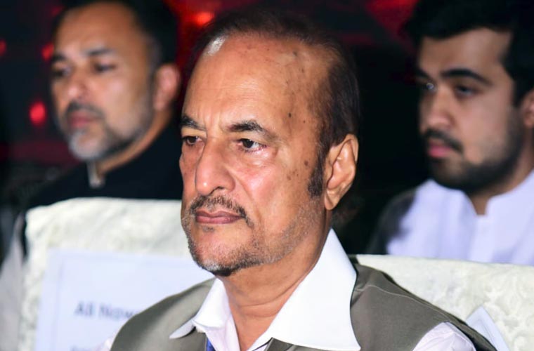 عمران خان کو گرفتار کیا جاسکتا ہے، چیف جسٹس نوٹس لیں : بابر اعوان