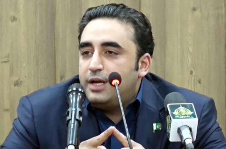 ہر ریڈ لائن عبور کرلی، پی ٹی آئی کو فیصلہ کرنا ہوگا، سیاسی جماعت رہنا چاہتی ہے یا نہیں : بلاول بھٹو