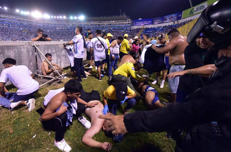 ایل سلواڈور کے فٹ بال اسٹیڈیم میں بھگڈر کے باعث 12 افراد ہلاک