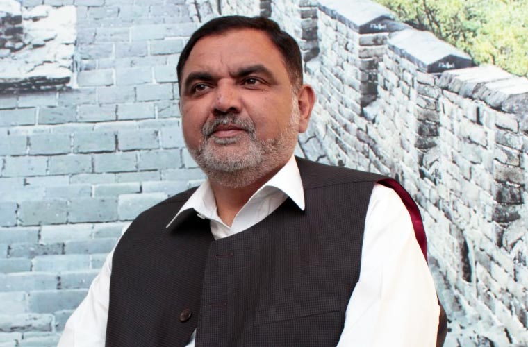 پی ٹی آئی حکومت میں بھرتی سرکاری ملازمین بھی جلاؤ گھیراؤ میں ملوث تھے : نگراں وزیر