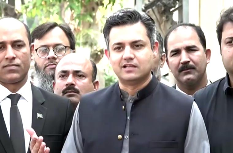 جعلی پرچوں کے ذریعے بلیک میل کرنے کی کوشش کی جا رہی ہے : حماد اظہر