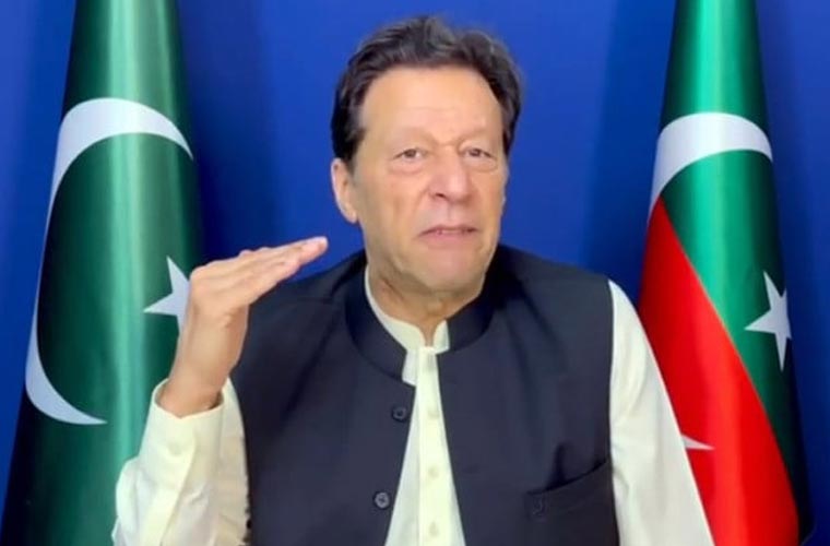 مافیا چیف جسٹس کے پیچھے پڑا ہے، سارے پاکستانی ہفتے کو نکلیں : عمران خان