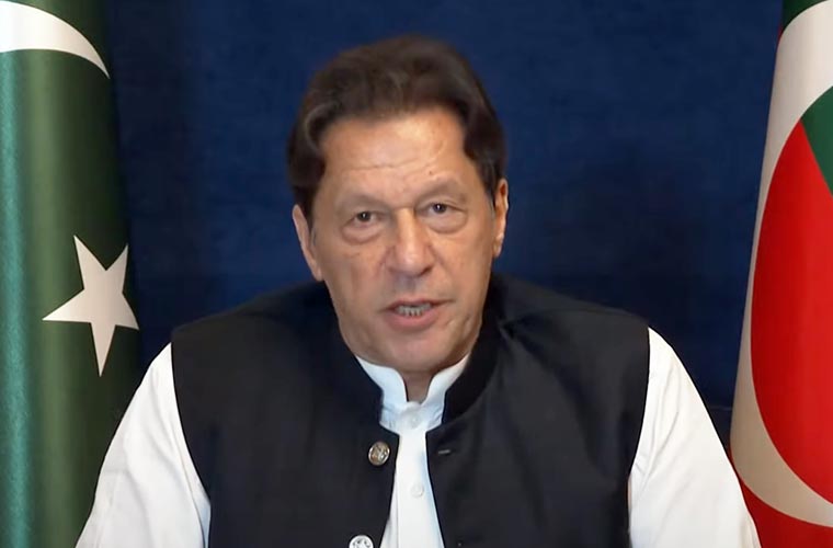 عمران خان کو آج احتساب عدالت پیش کیا جائے گا، جسمانی ریمانڈ حاصل کریں گے : نیب