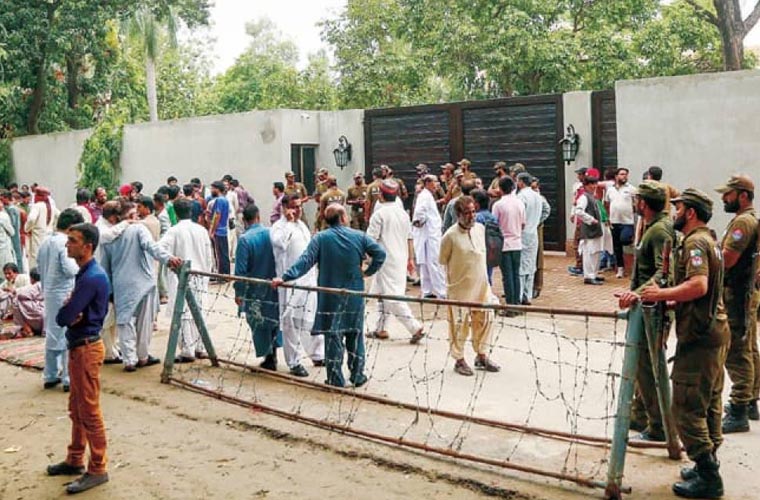 گھر کی تلاشی دینے کیلئے عمران خان نے حکومت کے سامنے شرائط رکھ دیں