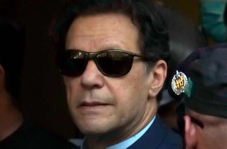 نوٹس میں لگائے گئے الزامات بے بنیاد اور من گھڑت ہیں عمران خان کا نیب کو جواب