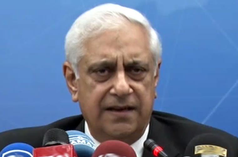 جوڈیشلائزیشن آف پالیٹکس ہو رہی ہے، سیاست کو اپنی ڈگر پر چلانے کی کوشش کی گئی : عرفان قادر