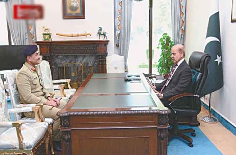 شہباز شریف سے آرمی چیف اور ڈی جی آئی ایس آئی کی اہم ملاقات