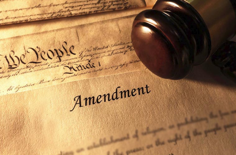 پولنگ کی تاریخ دینے کا صدارتی اختیار ختم کرنے کی ترمیم منظور