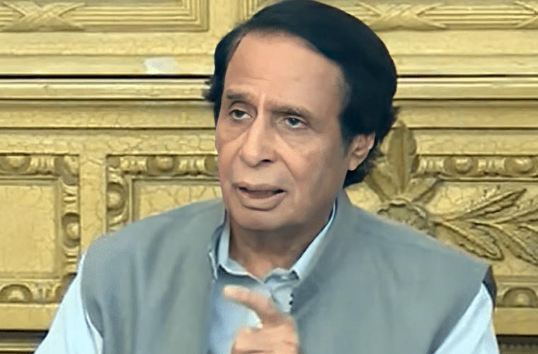 پی ٹی آئی کی قیادت پرویز الہیٰ کے ہاتھ میں آگئی، پارٹی تقسیم، تذبذب کا شکار