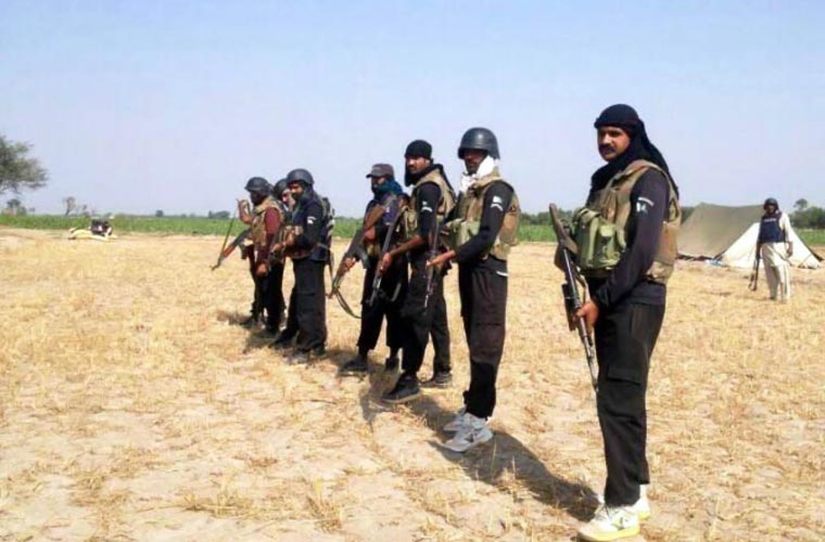 ڈاکوؤں کیخلاف آپریشن میں پولیس ایک اور کامیابی، کچہ مورو پر مکمل کنٹرول حاصل کرلیا