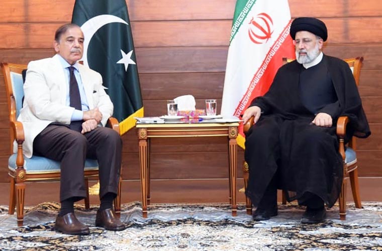 ایرانی صدر سے نتیجہ خیز ملاقات ہوئی، سرحدی منڈی معیار زندگی بلند کرے گی : وزیر اعظم