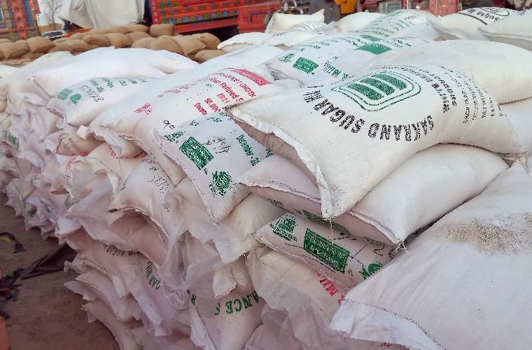 بلوچستان سے کھاد اور چینی کی پڑوسی ملک میں اسمگلنگ ناکام، ہزاروں بوریاں برآمد