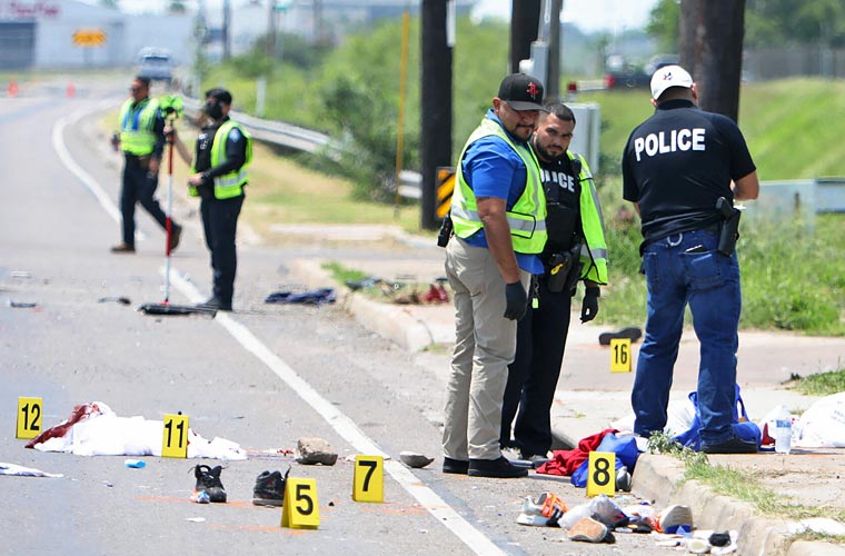 امریکہ : بس اسٹاپ پر کھڑے افراد پر کار چڑھ دوڑی، سات افراد ہلاک