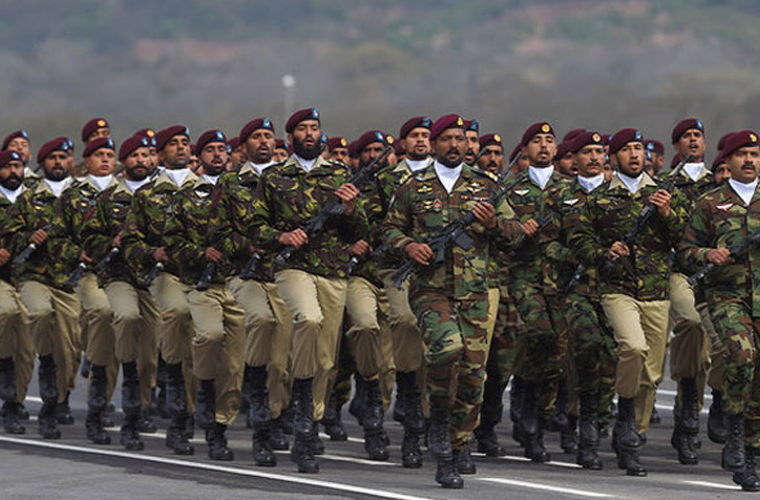 دفاع کیلئے آئندہ مالی سال کے بجٹ میں 1800 ارب روپے مختص کرنے کی تجویز