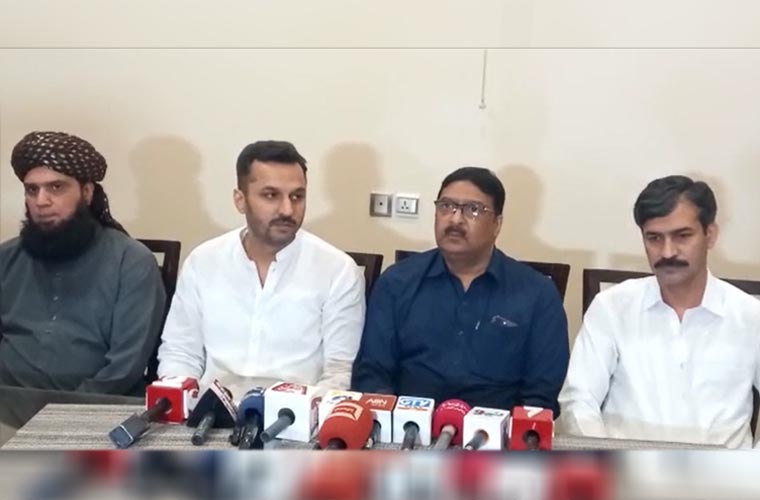 گوجرانوالہ سے بھی 4 ارکان اسمبلی کا پی ٹی آئی چھوڑنے کا اعلان