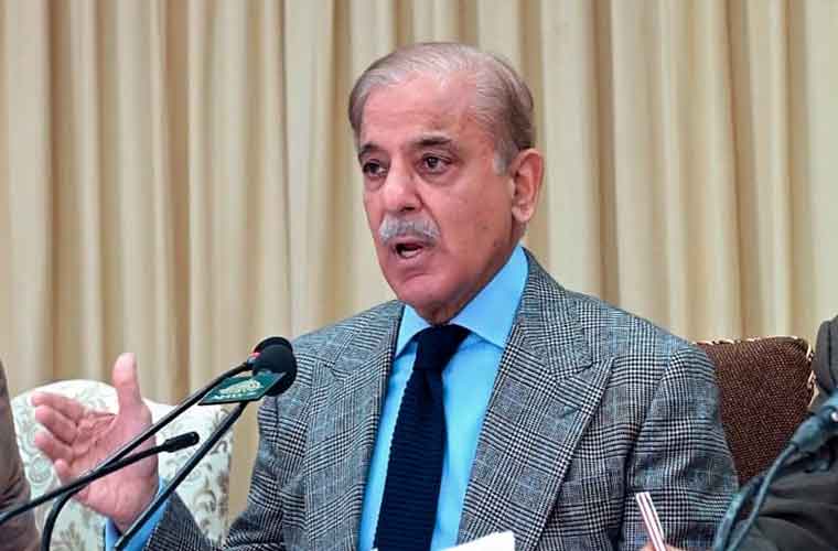 چئیرمین پی ٹی آئی کے پیدا کردہ سیاسی عدم استحکام سے معیشت کونقصان پہنچا: وزیراعظم