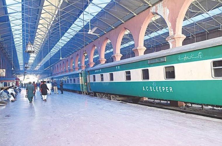 عید الاضحٰی کے موقع پر 3 اسپیشل ٹرینیں چلانے کا فیصلہ