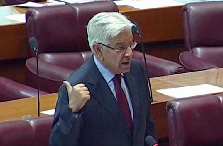 پی ٹی آئی خواتین سینیٹرز پر ریمارکس، خواجہ آصف کا معذرت سے انکار