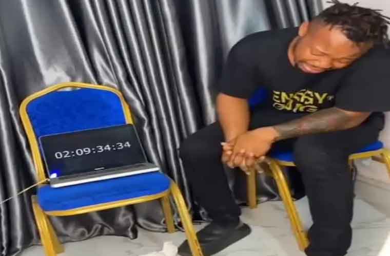 انوکھا ورلڈ ریکارڈ بنانے کی کوشش کرنے والا شخص بینائی سے محروم ہوگیا