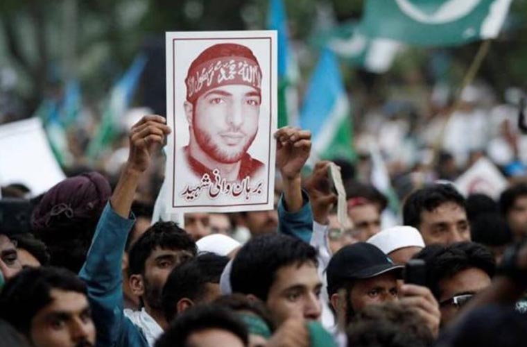 کشمیری رہنما برہان وانی شہید کی 7ویں برسی، مقبوضہ کشمیر میں شٹر ڈاؤن ہڑتال