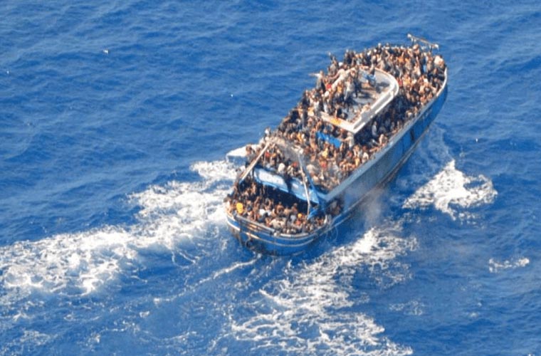 یونان کشتی حادثہ؛ متاثرین کی نشاندہی پر مزید 6 انسانی اسمگلرز گرفتار