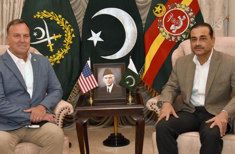 آرمی چیف سے امریکی سینٹ کام کے کمانڈر کی ملاقات، سیکیورٹی صورتحال پر تبادلہ خیال