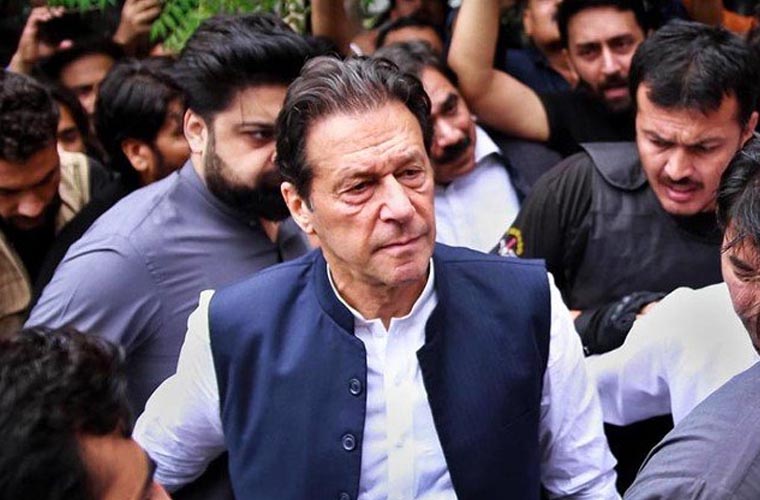 الیکشن کمیشن نے چیئرمین پی ٹی آئی کو 5 سال کیلئے نااہل قرار دیدیا