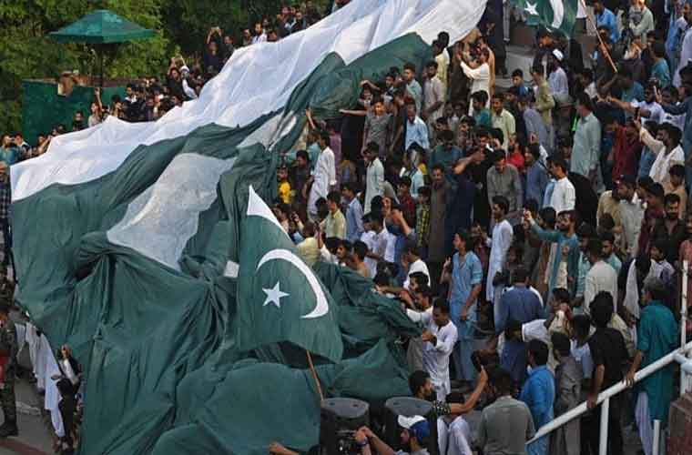 ملک بھر میں آج جشن آزادی بھرپور جوش و جذبے کیساتھ منایا جا رہا ہے