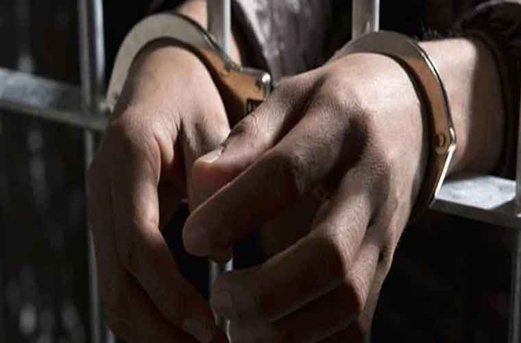 کراچی: غیرقانونی مقیم افغان باشندوں کیخلاف کریک ڈاؤن، 3 درجن سے زائد گرفتار