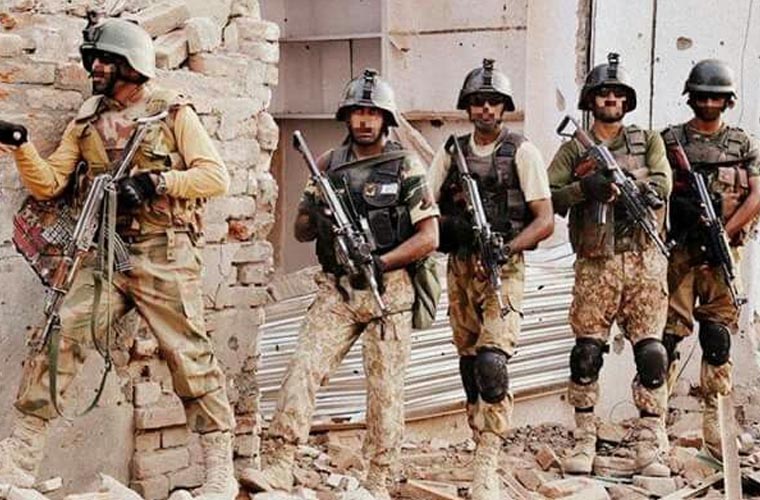 سیکیورٹی فورسز کا خیبرپختونخوا کے 2 اضلاع میں آپریشن، 8 دہشتگرد ہلاک، 5 گرفتار