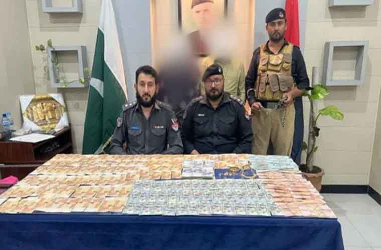 پشاور میں انوکھی چوری: داماد نے بیوی کے ساتھ مل کر ساس کا گھر لوٹ لیا