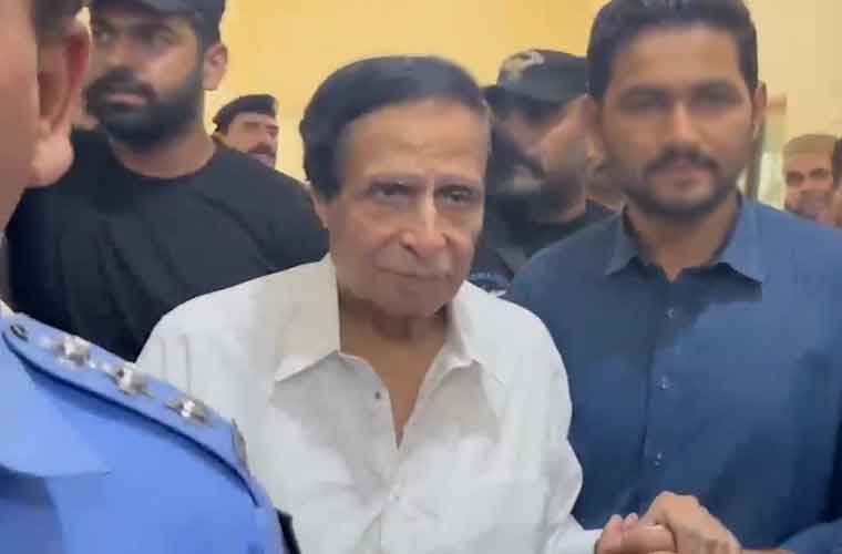 انسداد دہشتگردی عدالت : پرویز الٰہی دو روزہ جسمانی ریمانڈ پر پولیس کے حوالے