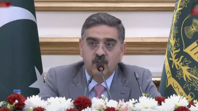 نواز شریف کو کوئی سیاسی فائدہ نہیں دیا گیا : نگراں وزیر اعظم