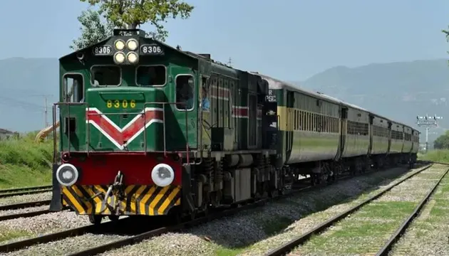 17 سال بعد سبی تا ہرنائی ریلوے ٹرین سروس بحال ہوگئی