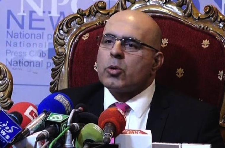 مستونگ دھماکہ؛ آرمی چیف، پاک فوج دہشت گردوں کے سامنے کھڑی ہے: جان اچکزئی