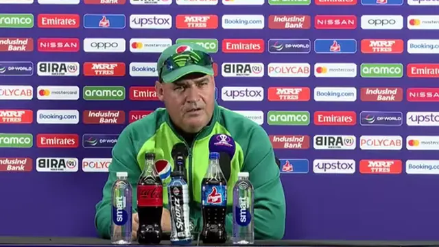 آئی سی سی کا مکی آرتھر کے پاک بھارت میچ سے متعلق بیان کا جائزہ لینے کا فیصلہ